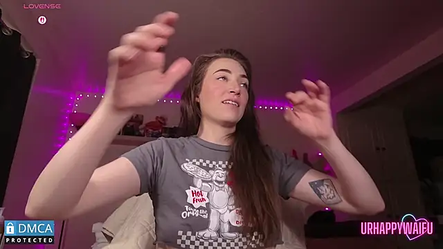 urhappywaifu online show from September 20, 12:11 am