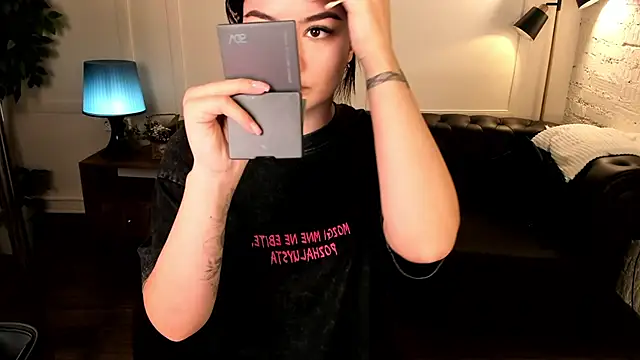 Dark Moni online show from September 19, 2:46 am