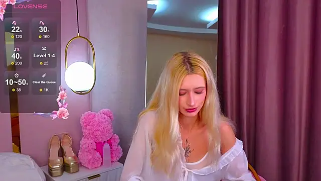 Monica Leen online show from September 19, 6:48 am