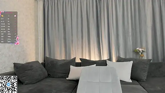 Snapshot of NyxaThorn chatting on September 11, 4:40 pm NyxaThorn online show from September 11, 4:40 pm