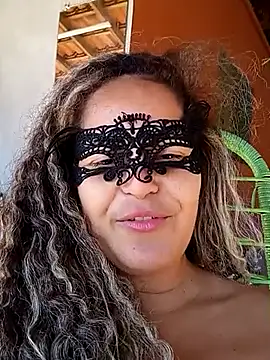 Snapshot of RaphinhaSanches chatting on October 23, 11:42 am RaphinhaSanches online show from October 23, 11:42 am