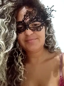 Snapshot of RaphinhaSanches chatting on December 14, 2:00 pm RaphinhaSanches online show from December 14, 2:00 pm