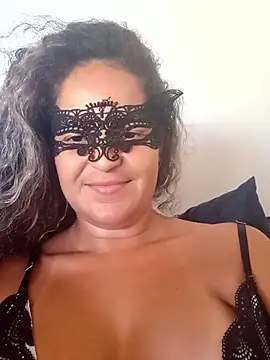 Snapshot of RaphinhaSanches chatting on January 8, 1:02 pm RaphinhaSanches online show from January 8, 1:02 pm