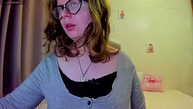 MilisaSweet777 online show from April 5, 7:22 pm