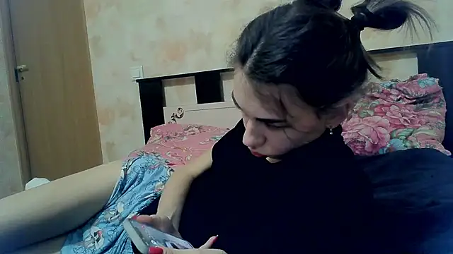 Snapshot of Crazy_Empresis chatting on October 16, 11:33 am Crazy Empresis online show from October 16, 11:33 am