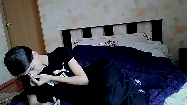 Snapshot of Crazy_Empresis chatting on December 4, 7:17 am Crazy Empresis online show from December 4, 7:17 am