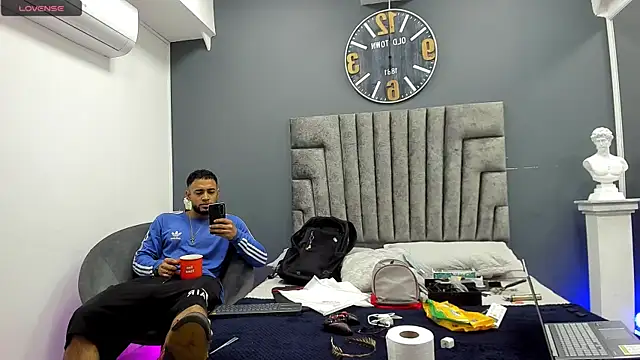 emilio brandon online show from January 6, 11:03 am