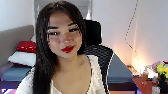 Snapshot of SultryCyraFoxmore chatting on September 14, 1:38 am SultryCyraFoxmore online show from September 14, 1:38 am