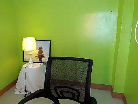 Snapshot of SultryCyraFoxmore chatting on February 24, 5:00 pm SultryCyraFoxmore online show from February 24, 5:00 pm