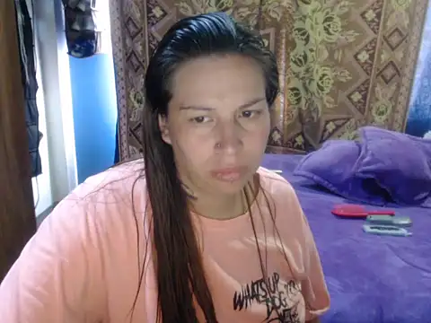 Snapshot of cloequeen15 chatting on May 3, 3:51 pm cloequeen15 online show from May 3, 3:51 pm