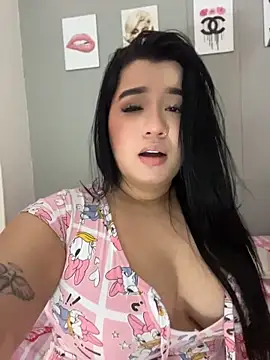 Aliciawhitee online show from April 27, 3:37 am