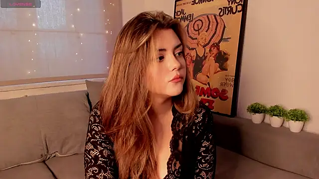 MerlynDinovo online show from December 20, 8:21 am