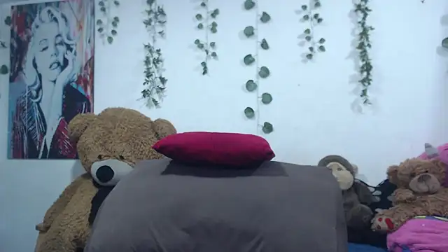 Samanta milf84 online show from February 3, 11:32 pm