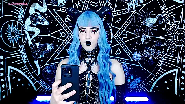 naomi satan online show from October 7, 11:57 pm