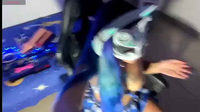 bluesubmissive online show from September 21, 4:47 am