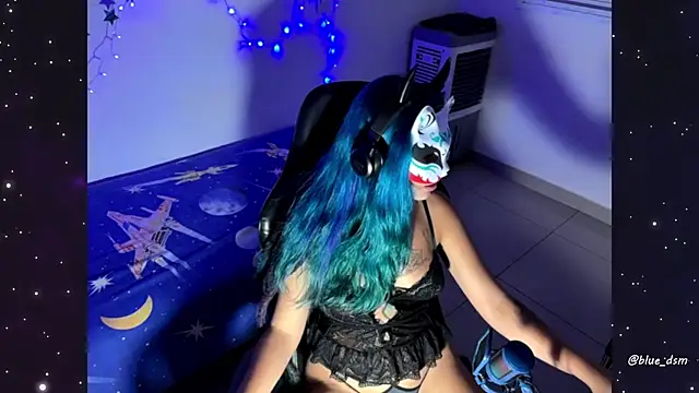 Snapshot of bluesubmissive chatting on May 28, 2:09 am bluesubmissive online show from May 28, 2:09 am