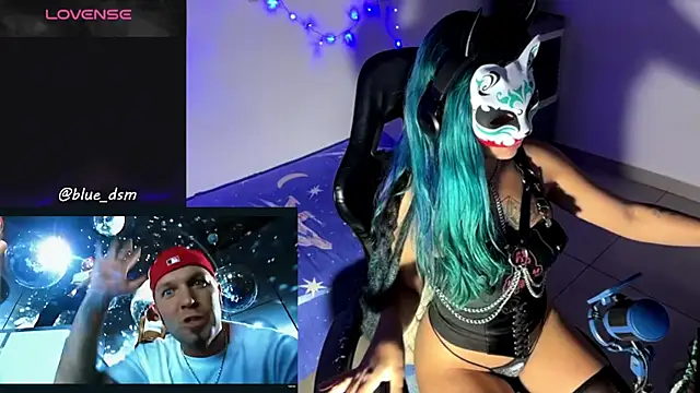 Snapshot of bluesubmissive chatting on July 14, 1:52 am bluesubmissive online show from July 14, 1:52 am