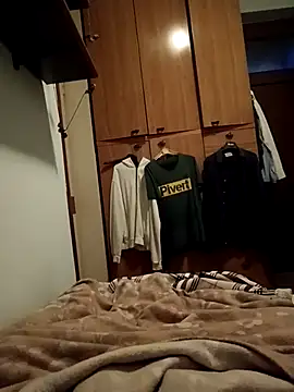 Snapshot of Empi19cm chatting on November 26, 6:03 am Empi19cm online show from November 26, 6:03 am