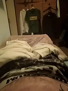 Snapshot of Empi19cm chatting on November 30, 5:33 am Empi19cm online show from November 30, 5:33 am