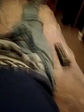 Snapshot of Empi19cm chatting on February 17, 6:03 pm Empi19cm online show from February 17, 6:03 pm