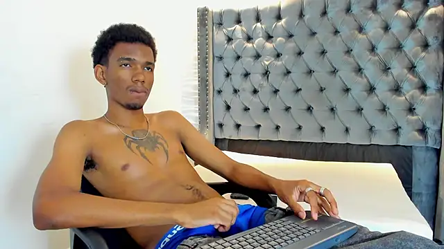 nero reyd online show from March 25, 7:20 pm