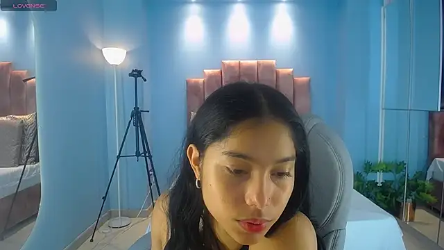 Snapshot of Milaa_Star_ chatting on February 18, 3:24 am Milaa Star online show from February 18, 3:24 am