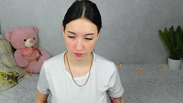 Snapshot of EileenMoores chatting on November 27, 2:46 am EileenMoores online show from November 27, 2:46 am