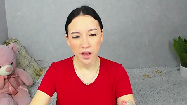 Snapshot of EileenMoores chatting on December 2, 7:14 am EileenMoores online show from December 2, 7:14 am