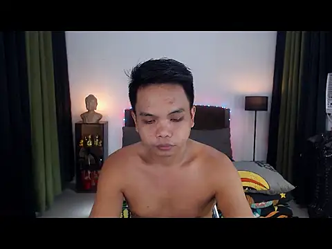 Snapshot of XExtraServiceManX chatting on October 3, 1:13 am XExtraServiceManX online show from October 3, 1:13 am