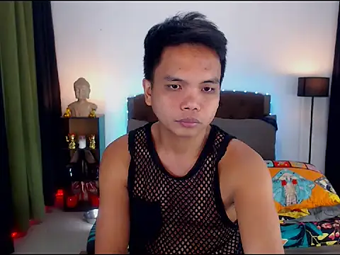 Snapshot of XExtraServiceManX chatting on October 14, 9:10 am XExtraServiceManX online show from October 14, 9:10 am