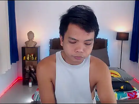 Snapshot of XExtraServiceManX chatting on November 3, 1:40 am XExtraServiceManX online show from November 3, 1:40 am