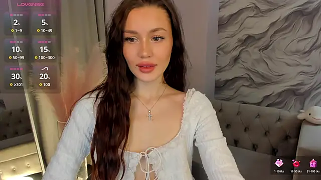 Aria Mila online show from December 3, 11:30 am