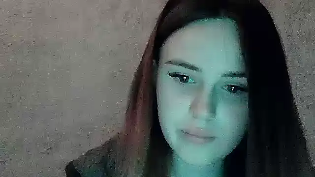 SweetLoraa online show from April 23, 7:05 pm