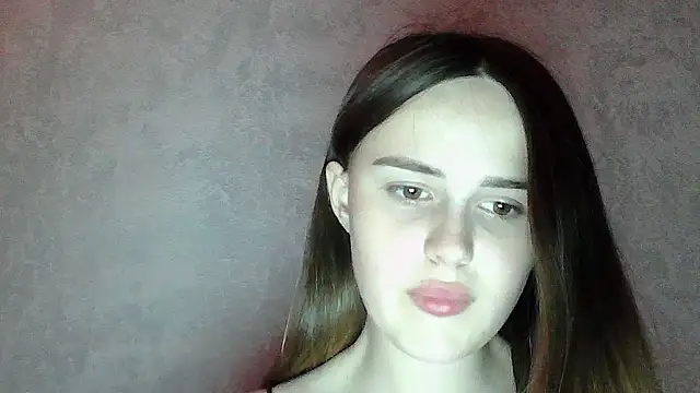 Snapshot of SweetLoraa chatting on July 6, 7:49 pm SweetLoraa online show from July 6, 7:49 pm