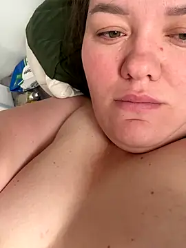 SunnyLeila2101 online show from October 3, 5:37 am