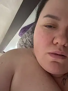 SunnyLeila2101 online show from February 17, 1:46 am