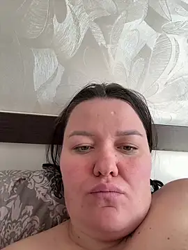 SunnyLeila2101 online show from April 13, 10:21 am