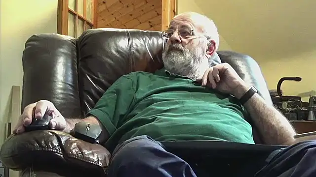 Snapshot of janzer13 chatting on September 14, 12:48 pm janzer13 online show from September 14, 12:48 pm