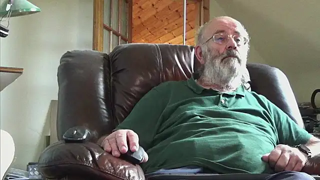 Snapshot of janzer13 chatting on November 2, 1:57 pm janzer13 online show from November 2, 1:57 pm