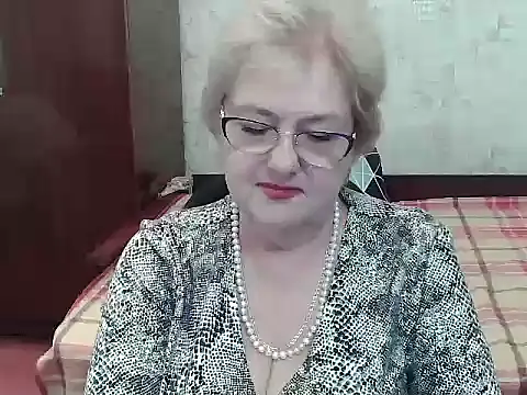 Renata62011 online show from July 12, 1:13 pm