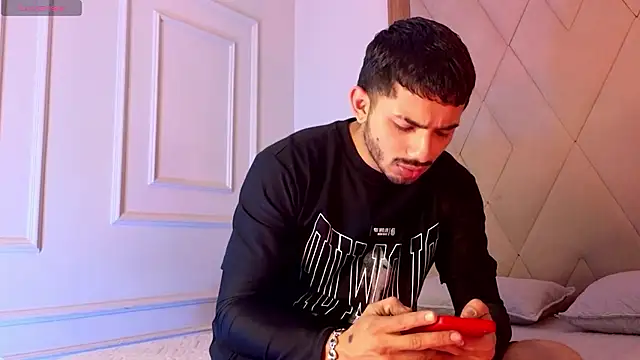 Snapshot of ArturoCardona_ chatting on January 17, 2:16 am ArturoCardona online show from January 17, 2:16 am