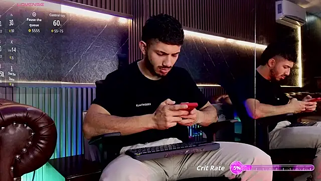 Snapshot of ArturoCardona_ chatting on February 18, 1:40 pm ArturoCardona online show from February 18, 1:40 pm