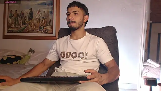 Snapshot of ArturoCardona_ chatting on February 25, 8:57 am ArturoCardona online show from February 25, 8:57 am