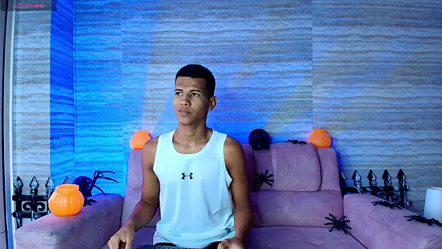 KingStark  online show from October 16, 11:55 am