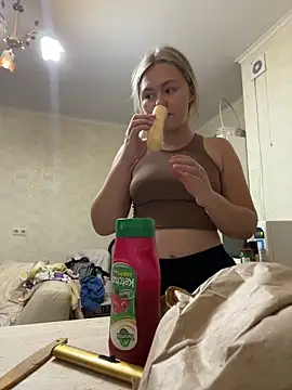 SunshineEmma online show from September 14, 8:19 pm