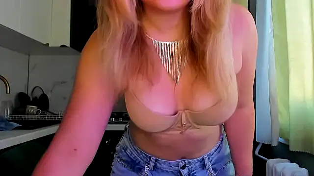 SunshineEmma online show from October 2, 2:24 pm