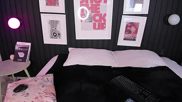 Odette bulgari online show from November 14, 11:20 am