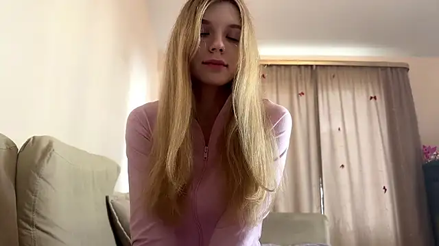 FruityXo online show from March 6, 12:56 pm