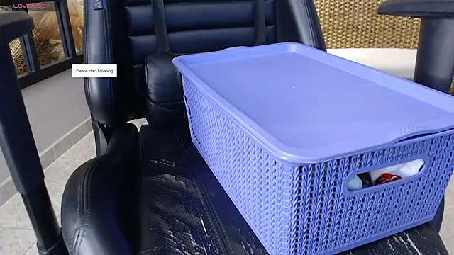 VenusBlazer online show from September 29, 11:15 am