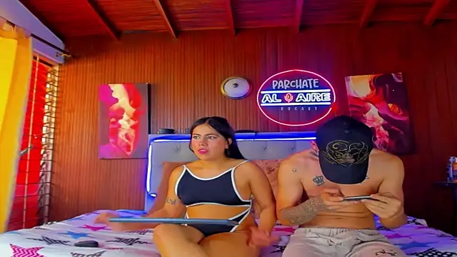 dereck and julie online show from September 29, 8:57 pm